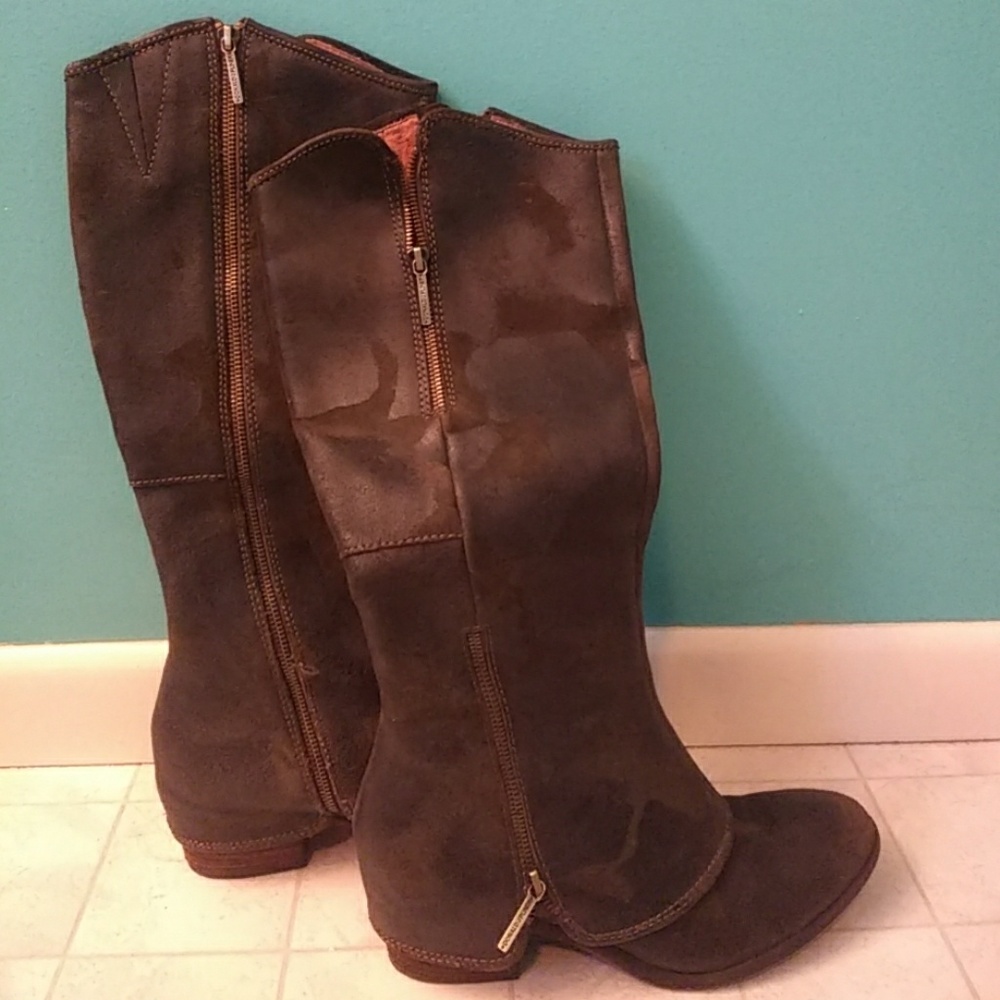 Vintage suede boots